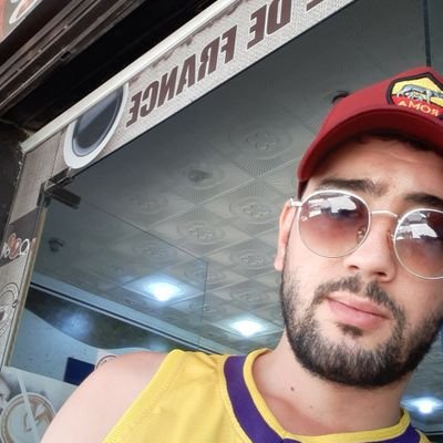 TarebYounes's profile picture. 