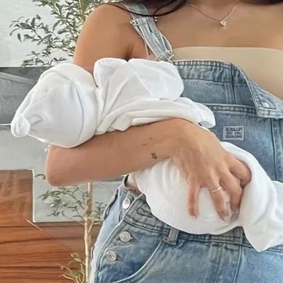 nourglows's profile picture. josh + terrence + me = besties :)                                                          { ela/dela }