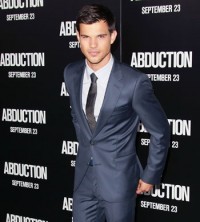 Abduction is now in theatres! Check it out. Actor in twilight series and new movie abduction. http://t.co/dQDQtm7Lu0