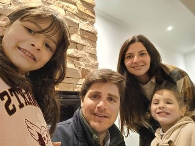 fconstantin1989's profile picture. El tipo puede cambiar de todo. De cara, de casa, de familia, novia, de religion, de Dios. Pero hay una cosa que no puede cambiar, no puede cambiar de pasión.