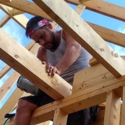 withoutlimitjo's profile picture. I fell off a roof as a carpenter-
got screwed over by my best friend-

I lost EVERYTHING*

Now I paint as I can to distract my mind