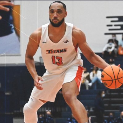 vincemikelee's profile picture. CSUF 🏀