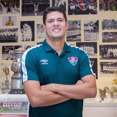 Treinador @FluminenseFCFem | Tricampeão Mineiro 2018, 19 e 20 | Vice-campeão Brasileiro A2 2019 e 21 | Licença C CONMEBOL Peru| Licença B CBF |