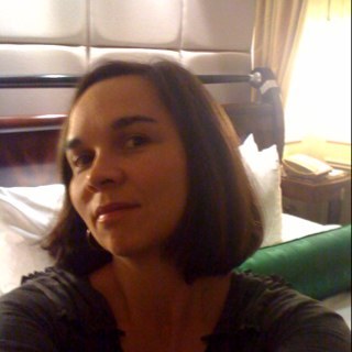 Kettybee's profile picture. Head in the clouds, feet on the ground.