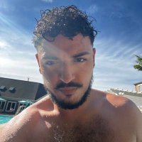A (@tweetsfrompapi) 's Twitter Profile