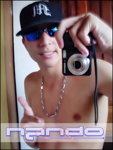 Pai, você foi meu herói, meu bandido ♪
Orkut : http://t.co/P65kjDDvUy
Msn : nando.zs@hotmail.com