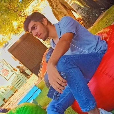 Divyanshu000999's profile picture. 