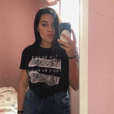 jennymarchena's profile picture. JM | 
LR🧸👣💙