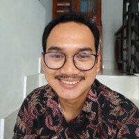 ef. (@esyaifullah) 's Twitter Profile