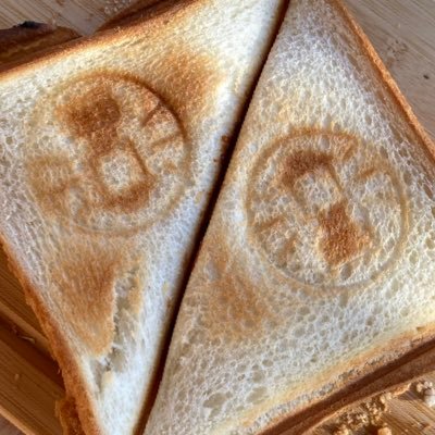 yzpon528's profile picture. 地方公務員／理系事務屋／主に職場&義父ときどき夫への愚痴アカです／話すことは放すこと。口下手で直接話せないからこちらに放します