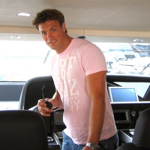 alex_browny's profile picture. 