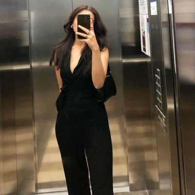 BrandedArtfully's profile picture. Loyalty is rare now a days. 👌🏻