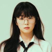 luvies`z (@loonaenayisi) Twitter profile photo