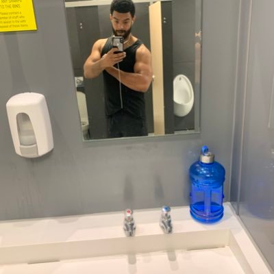 Nathanturton2's profile picture. Don’t know why I’m here….