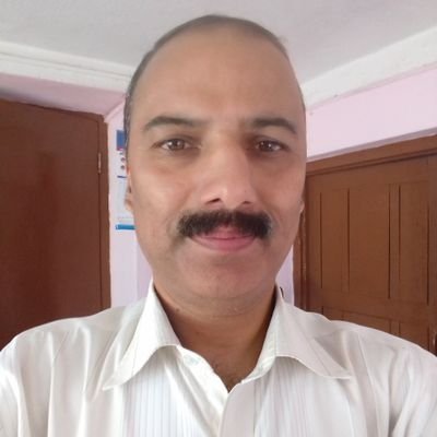सर्वधर्मान्परित्यज्य मामेकं शरणं व्रज।
अहं त्वा सर्वपापेभ्यो मोक्षयिष्यामि मा शुचः।।18.66।।