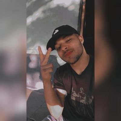DRAXXFF4's profile picture. - Minha meta é ser feliz, não perfeito. 💭
- insta:@uai_marcio
- 21 y 
-15/09 
- @atletico
