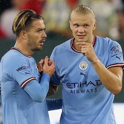 man city is the best football club ever .