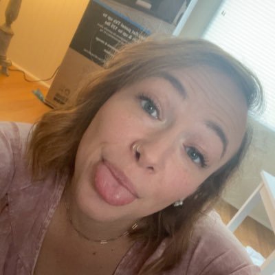 StephanieT865's profile picture. 31, Tennessee 🧡🤍 MAMA to Everleigh Grace & Walker Russell