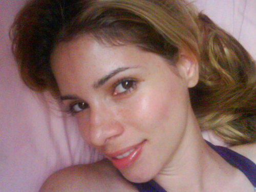 Eu me conheço bem, mas sei que posso me surpreender comigo mesmo, a qualquer minuto...
(Martha Medeiros)