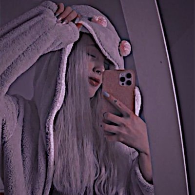 ayselsuassw's profile picture. 