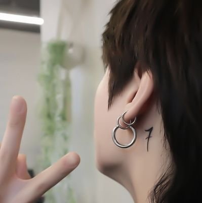 giobatudos's profile picture. ︎            ೇ   🗒ela/dela, 2° EM #studytwt︎  .  .  .   𔘓