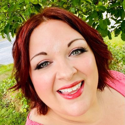 she/her; 41; Drag Race Superfan (especially Trixie/Katya/Bob/Monet/Jimbo/Jinkx/Brooke Lynn/Susie); Disney Obsessed; happy wife and momma of 2 👦🏼👧🏼