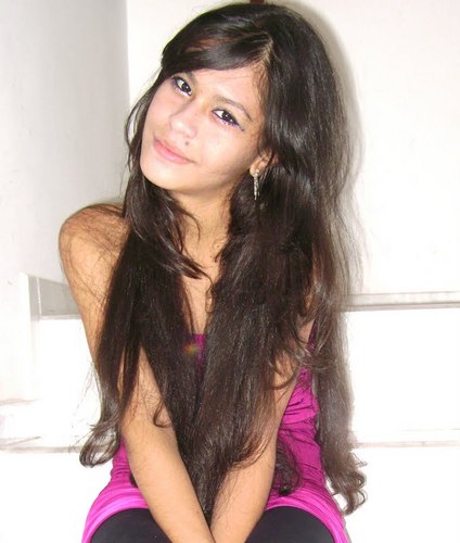 17 anos,sonhadora,encantadora e querendo ser feliz !