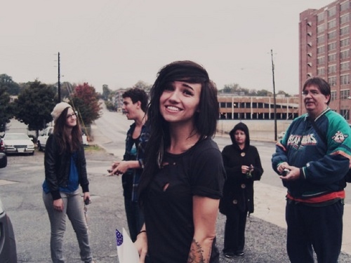 fakinglights's profile picture. You make the darkness disappear. I feel found when you stay near.