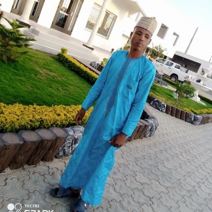 Hamadou76261118's profile picture. je sus un élève