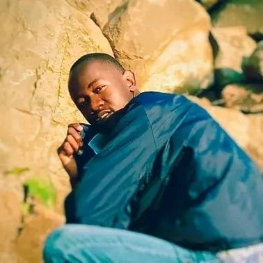 PETERCHASE62's profile picture. 