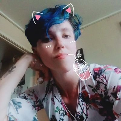 I'm a inspiring tattooist, love music, reading. Meditating. Free spirit, love trying new things. I do archery, I have fighting fish. So much to put.
