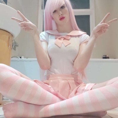 Hi I'm a 20 year trap old who loves to cosplay!  
Tips appreciated!
https://t.co/jynRM8B7uT
Click for my Discord, Reddit and More!