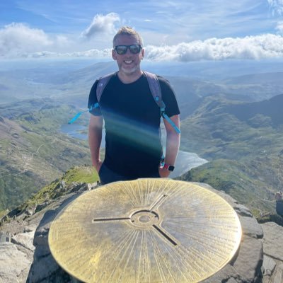 Head of Operations for Acute & Emergency Medicine at @nhsUHLG (Royal Liverpool). Can be found watching @LFC, on a #Golf course or in a #Kayak