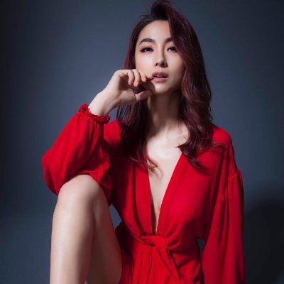 Kyliezhang99258's profile picture. I am lonely, it doesn't mean that I am alone, it means that I do not have the company I want.
