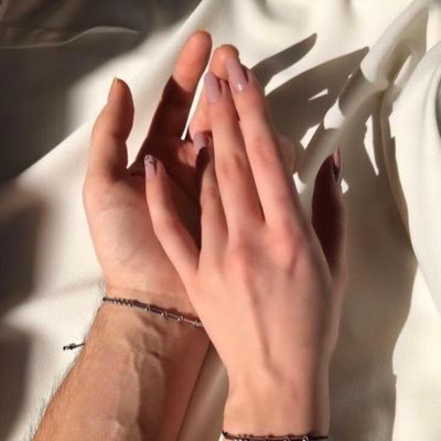 eeeeeeeiiiii1's profile picture. 😜😜