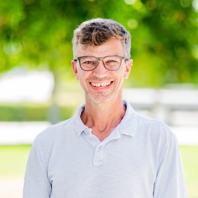father of 4, husband of 1, Certified Youth Ministry Coach, Speaker, author of Y is for Youth Worker. Norwegian, Breakdancer