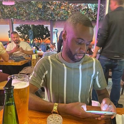 Musapedro's profile picture. Full Stack Web and Software Developer 👨‍💻

Manchester United 🔴