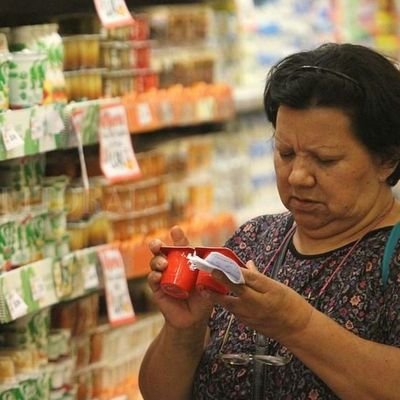 Somos el Pueblo. Los consumidores. Nos ponemos de acuerdo que marca o que producto no comprar esta semana. Y cortamos con la viveza corporativa.