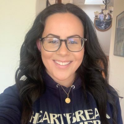 middle school counselor 😊 concert enthusiast 🥰 book obsessed 📚 outdoors lover 🌊 diehard @sjearthquakes fan ⚽️