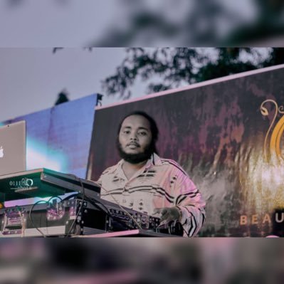 Pro/Open format DJ // DJ @coolio_kano // DJ for your events // Available for travel // 🇳🇬🇵🇭🇱🇧 // 📞 07064230158