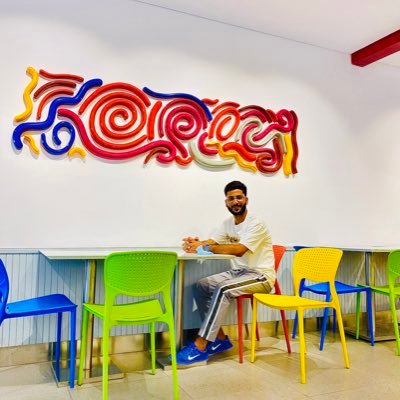 mir_hudaib's profile picture. pursuing dentistry 👷-:)/.