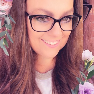 PamelaHull89's profile picture. Just a girl living her life, loving her family and friends.  :)