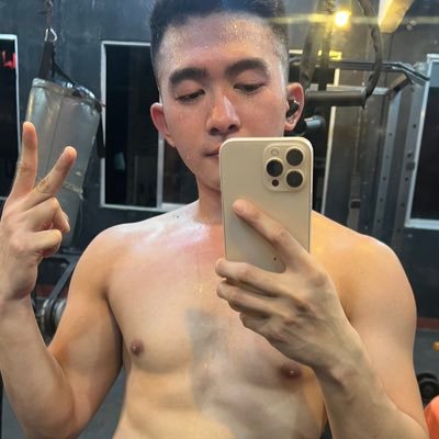gapsial's profile picture. ⚡REE ♊️ Gemini
✨ welcome to my inner self