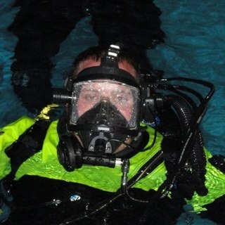 AndrewSmith165's profile picture. 