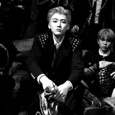I don't have a hundred million like him, I don't have an expensive bag like him, ❨ but I have a heart for you ❩ 𖤐