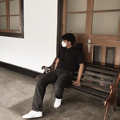 jagungkeju_'s profile picture. ⓘ This user wants to be happy.