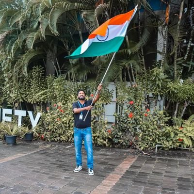 Vijay221181's profile picture. 