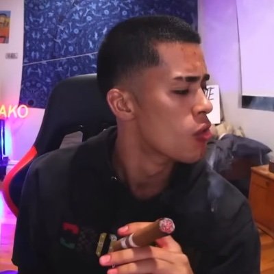 edisobased's profile picture. idk how to use twitter