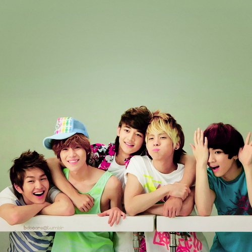 SHINee is formed by SM Entertainment . They debuted on 25 May 2008 on SBS’s Popular Songs / SBS Inkigayo . Since their debut, Shinee has won many awards.