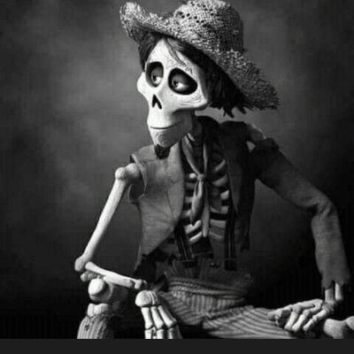 SuhybMahmud64's profile picture. المجد لنا ... نحنُ التائهين بين نضوج العقل وطفولة القلب ...🤍🦋